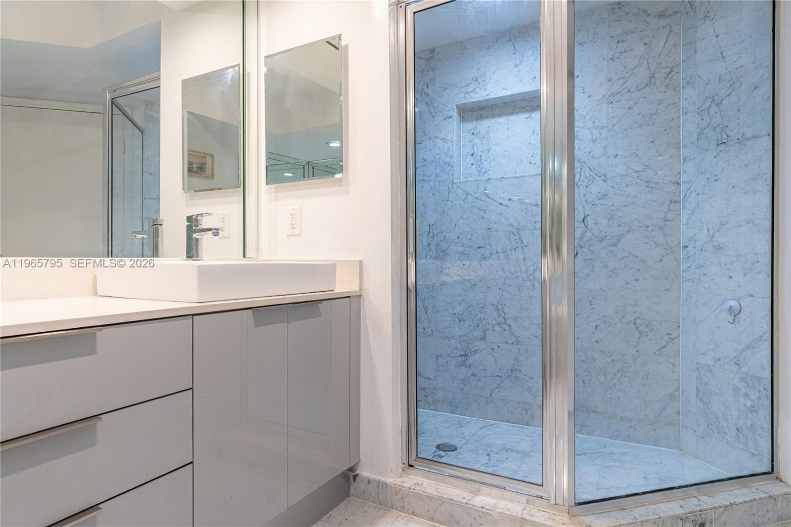 16400 Collins Ave # 744, Sunny Isles Beach FL 33160 — 32