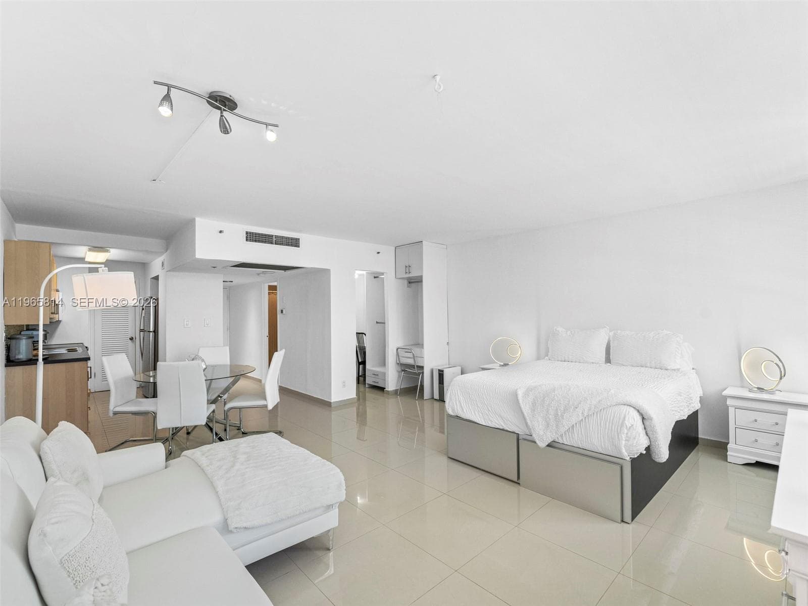 100 Lincoln Rd # 417, Miami Beach FL 33139 — 16
