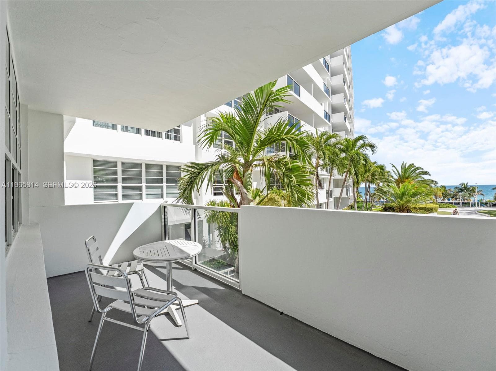 100 Lincoln Rd # 417, Miami Beach FL 33139 — 4