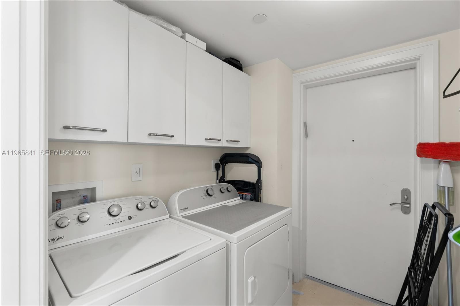 17001 Collins Ave # 4608, Sunny Isles Beach FL 33160 — 32