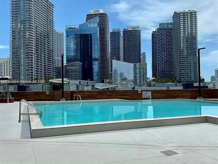 350 S Miami Ave # 2114, Miami FL 33130 — 27