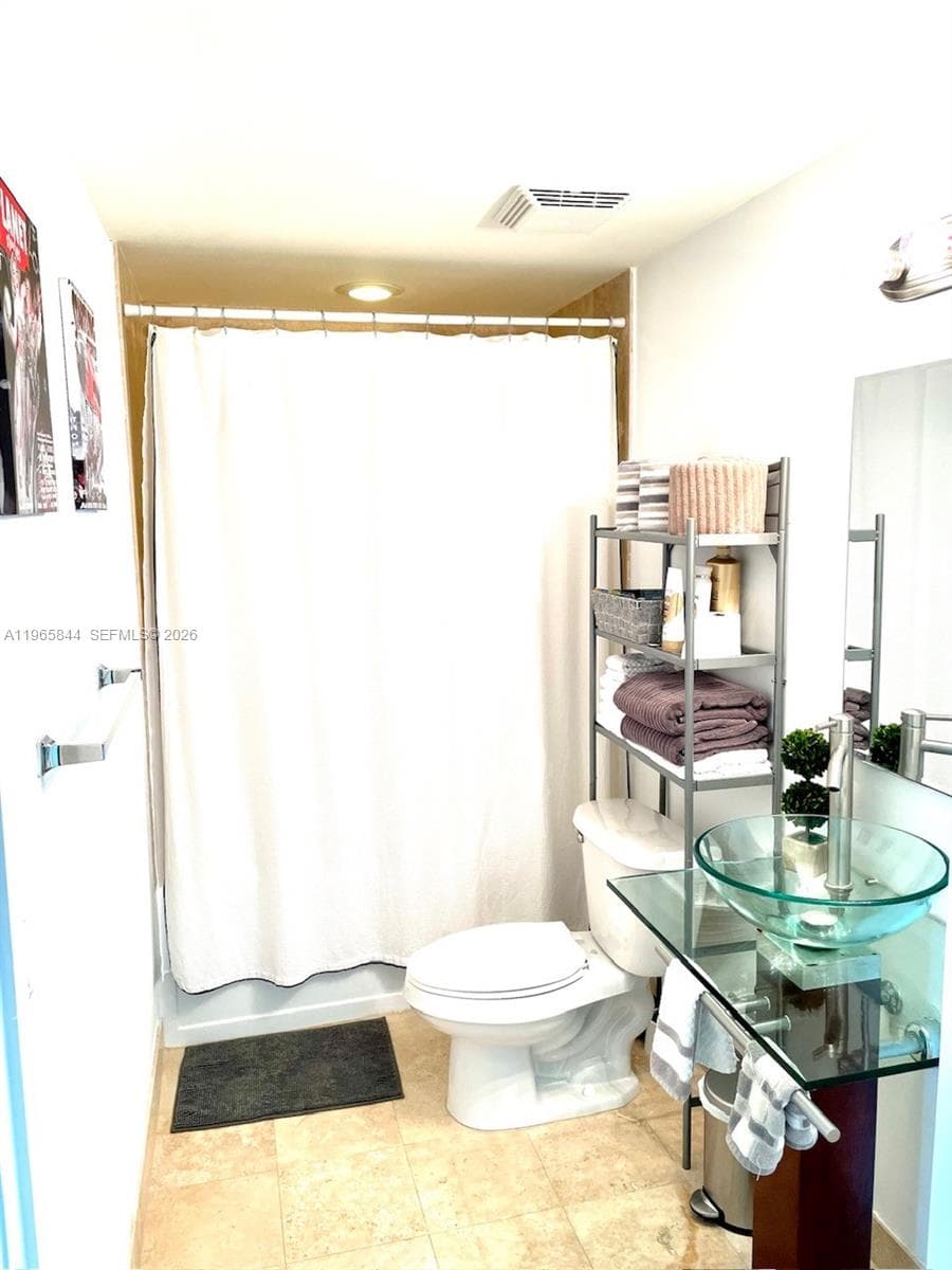 350 S Miami Ave # 2114, Miami FL 33130 — 16