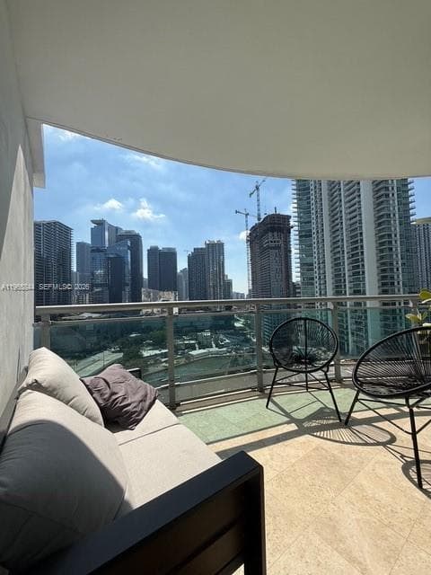 350 S Miami Ave # 2114, Miami FL 33130 — 20