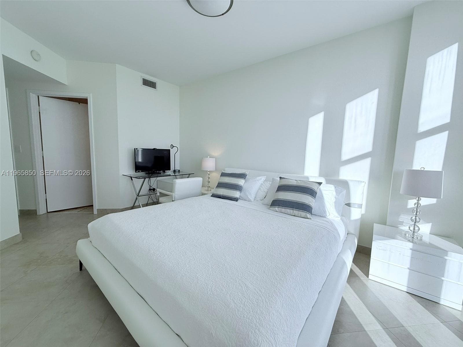 18201 Collins Ave # 1501A, Sunny Isles Beach FL 33160 — 31