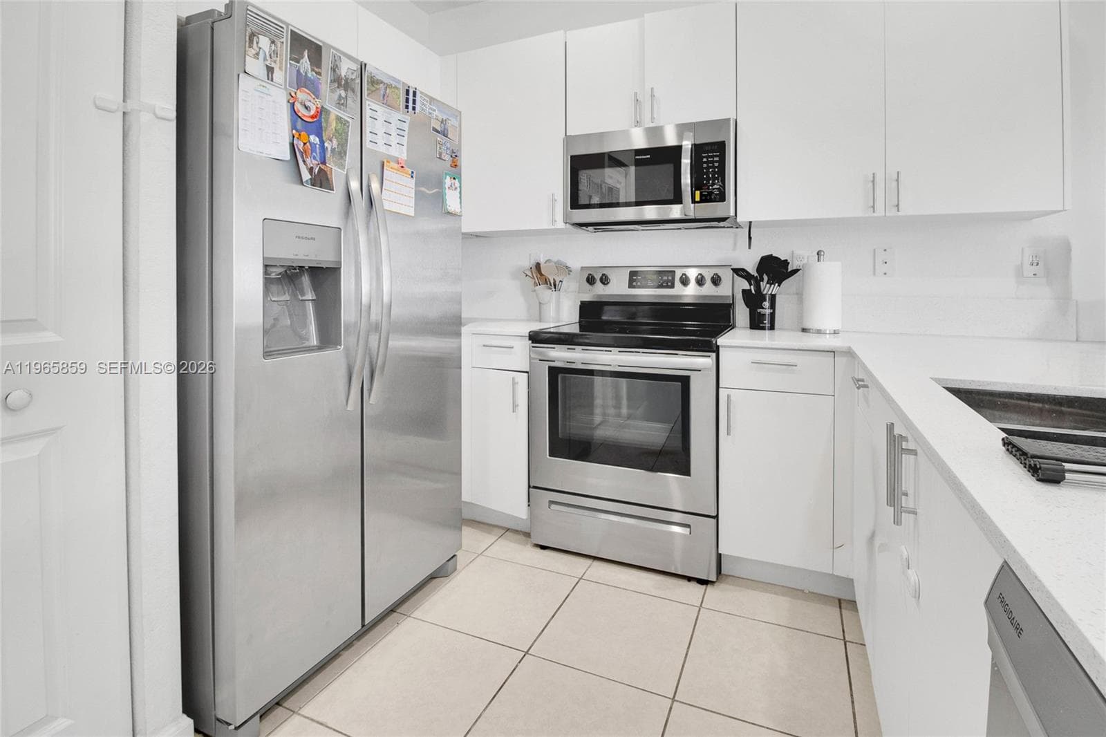 656 NW 203rd Ter, Miami Gardens FL 33169 — 8