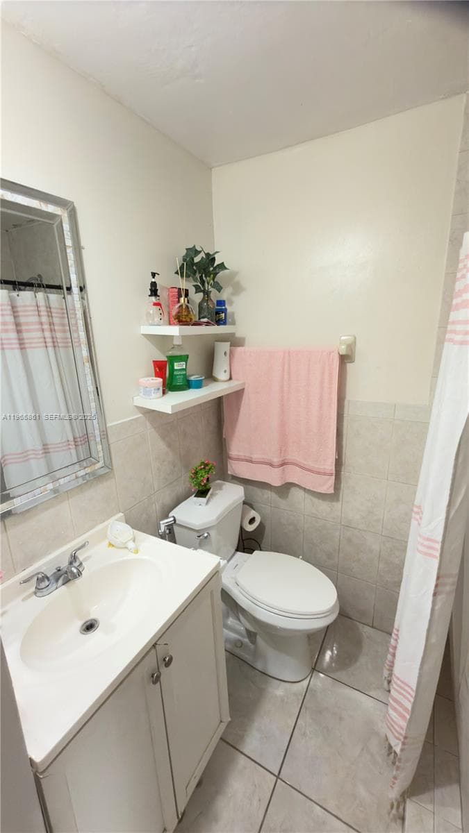 1545 NW 8th Ter, Miami FL 33125 — 23