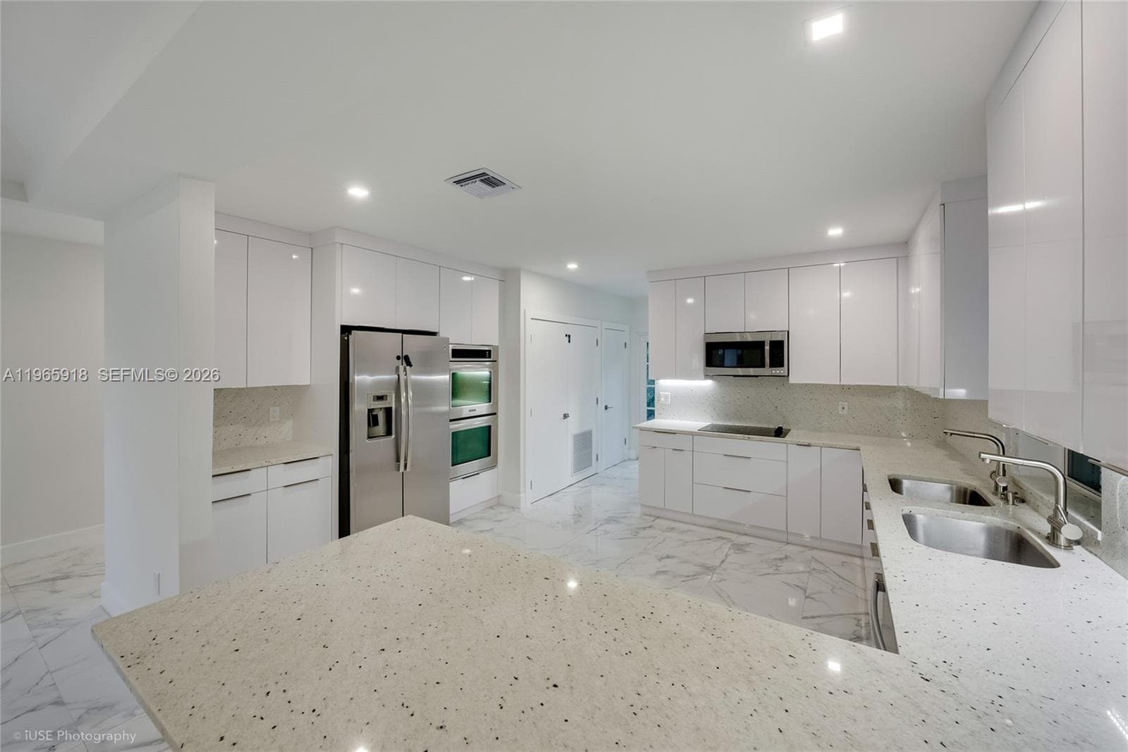 52 Camden Dr, Bal Harbour FL 33154 — 15