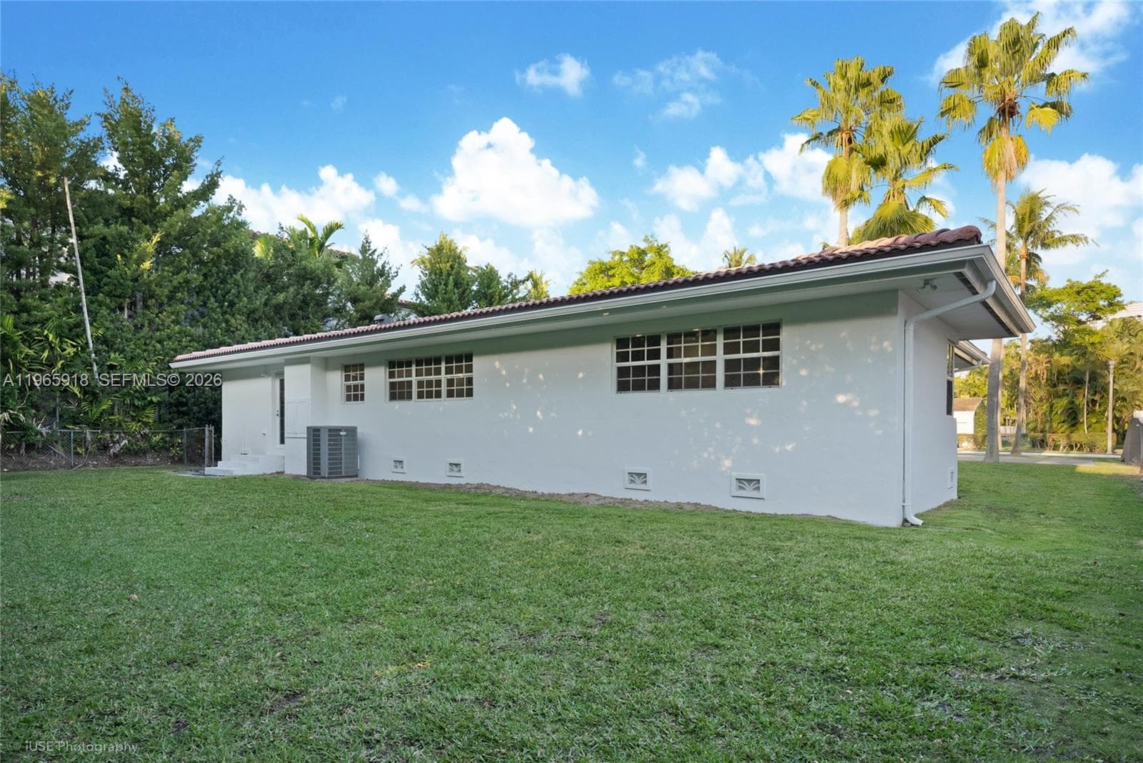 52 Camden Dr, Bal Harbour FL 33154 — 39
