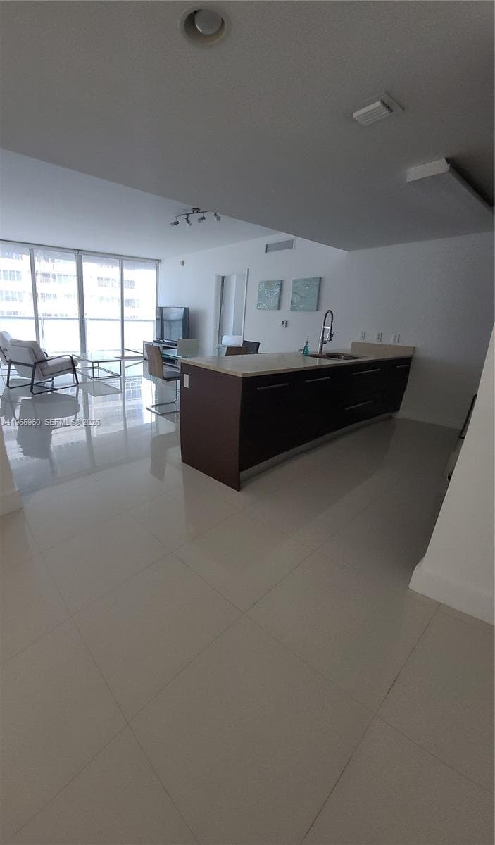 475 Brickell Ave # 3709, Miami FL 33131 — 4