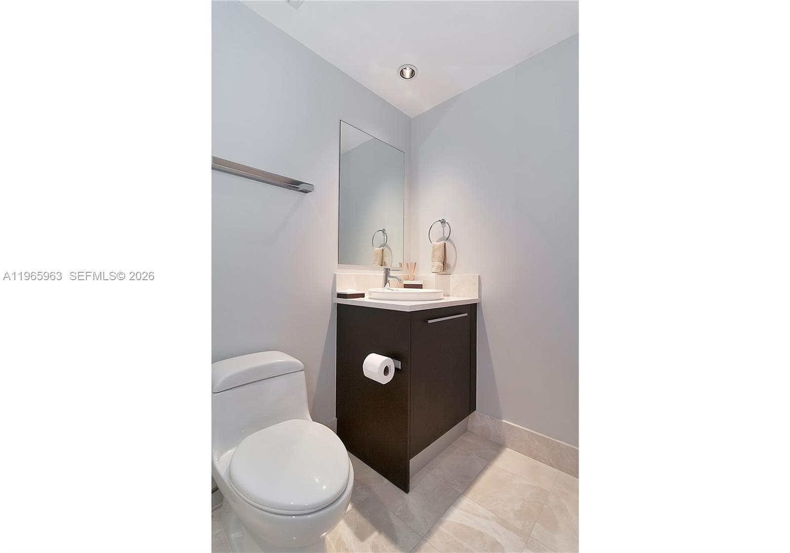 17121 Collins Ave # 1707, Sunny Isles Beach FL 33160 — 35