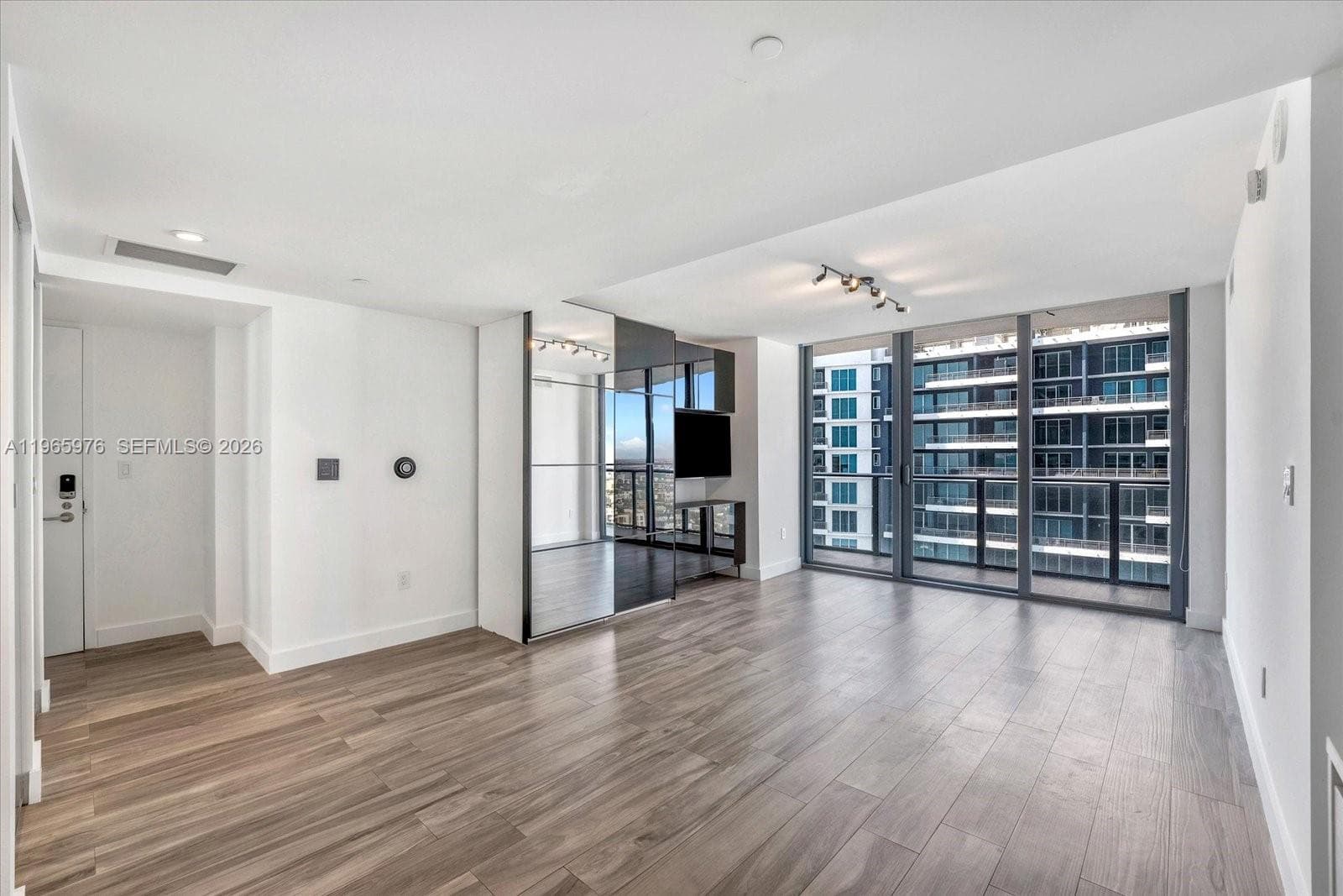 1300 S Miami Ave # 4807, Miami FL 33130 — 2