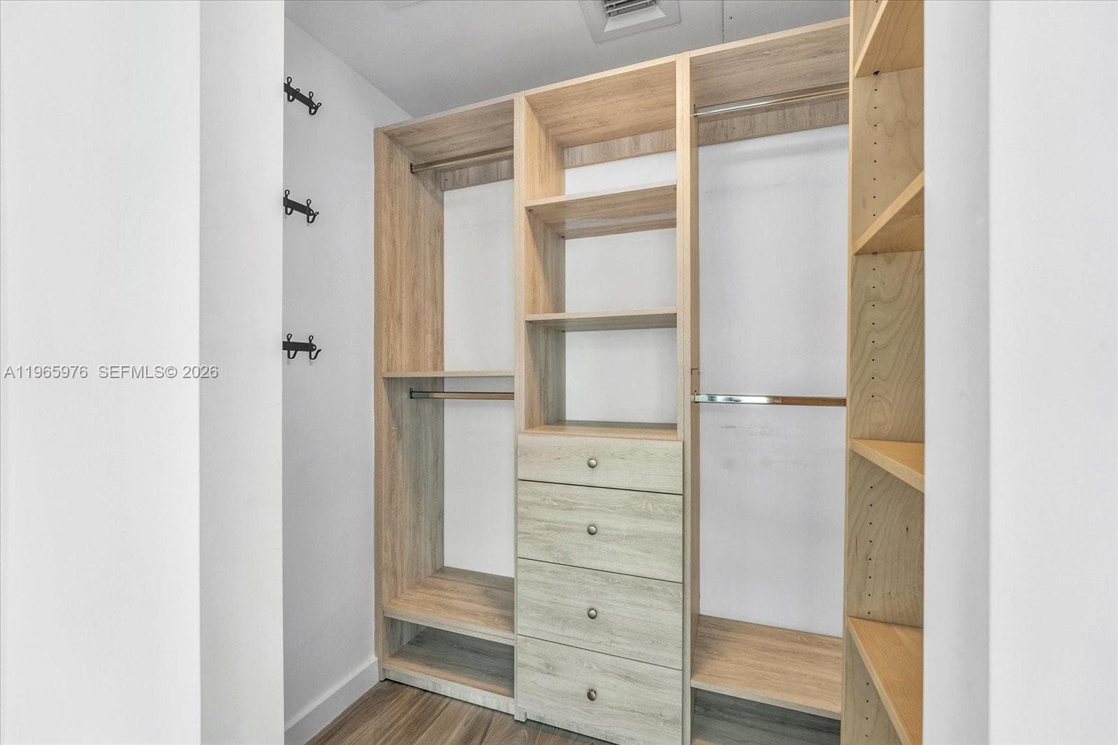 1300 S Miami Ave # 4807, Miami FL 33130 — 16
