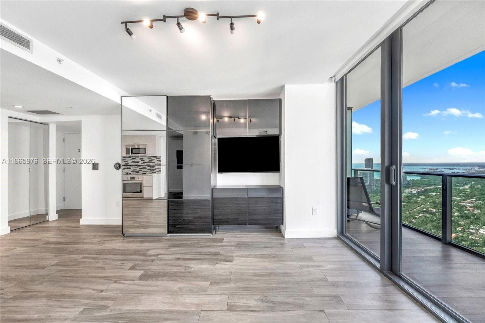 1300 S Miami Ave # 4807, Miami FL 33130 — 3