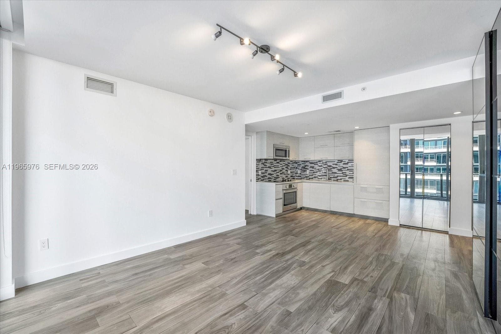 1300 S Miami Ave # 4807, Miami FL 33130 — 10