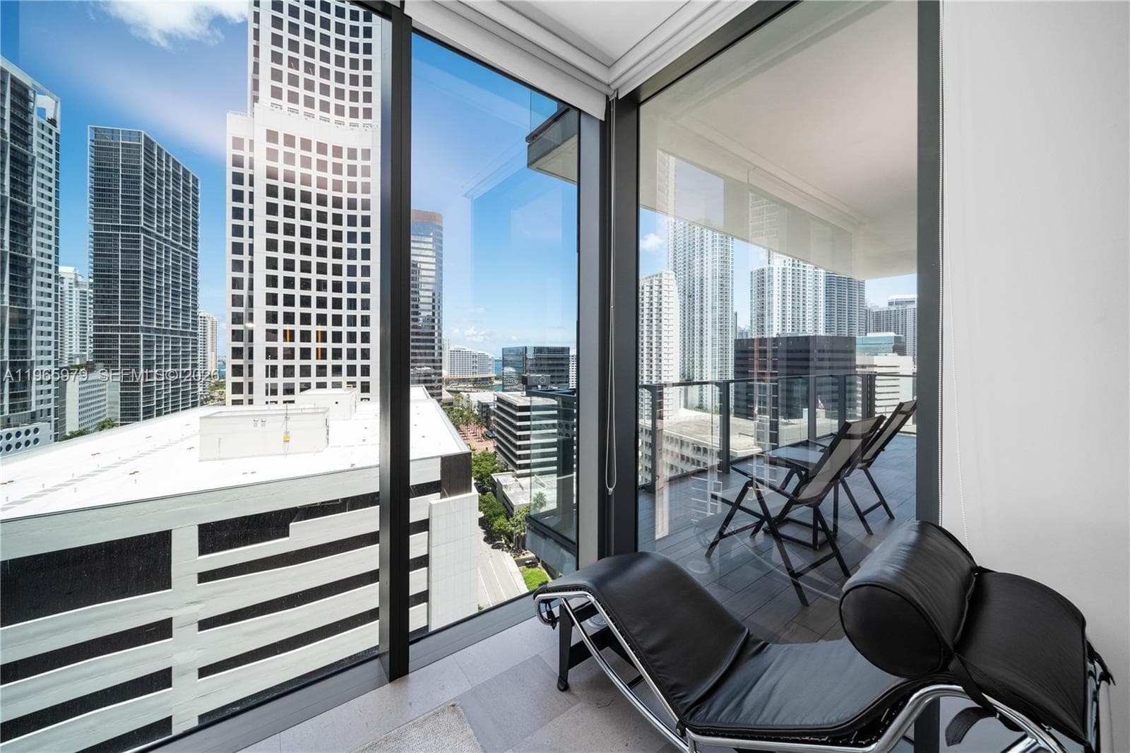 68 SE 6th St # 1201, Miami FL 33131 — 23