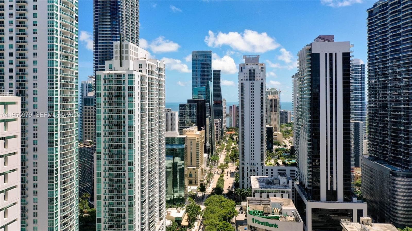 68 SE 6th St # 1201, Miami FL 33131 — 30