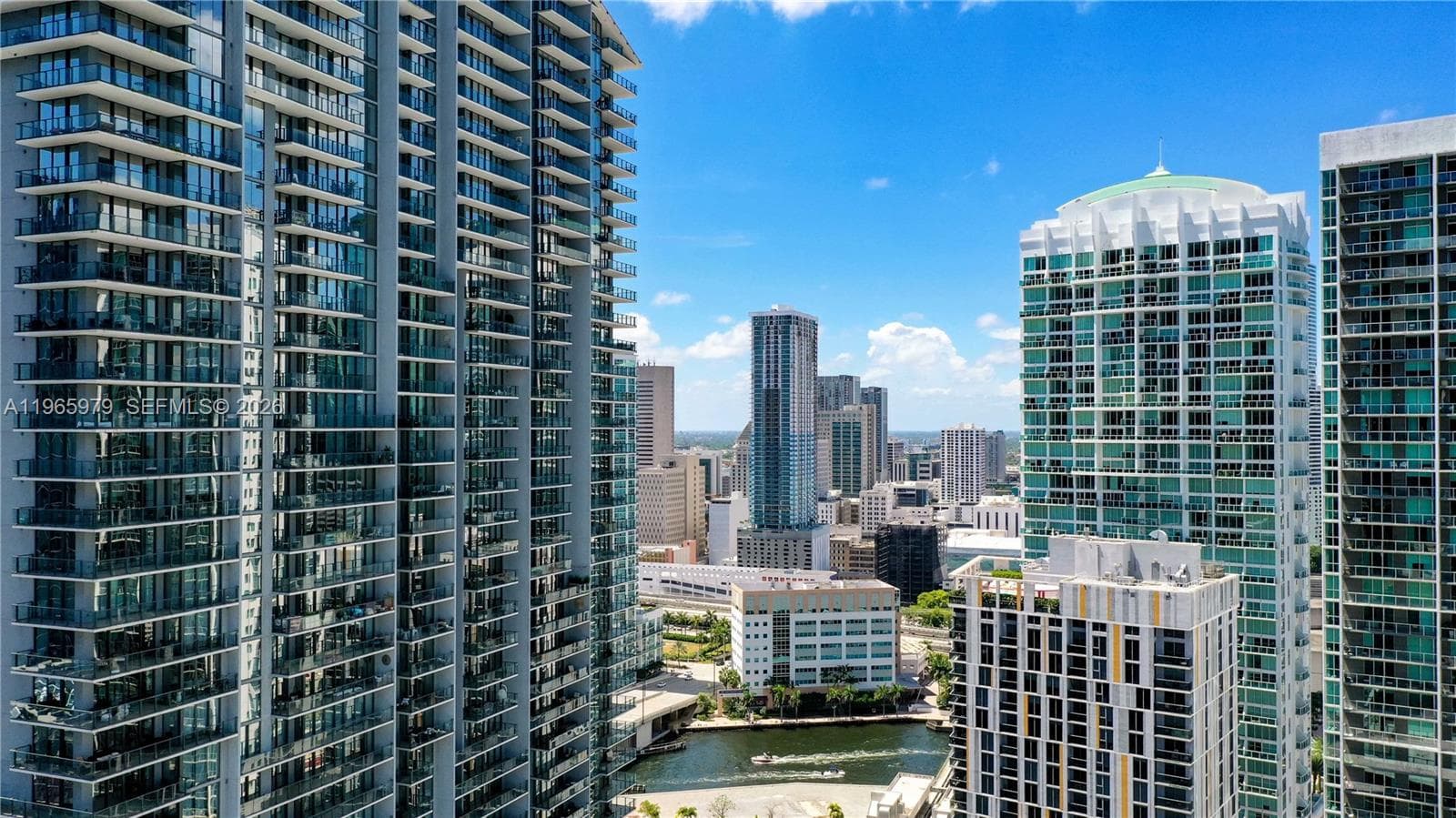 68 SE 6th St # 1201, Miami FL 33131 — 34
