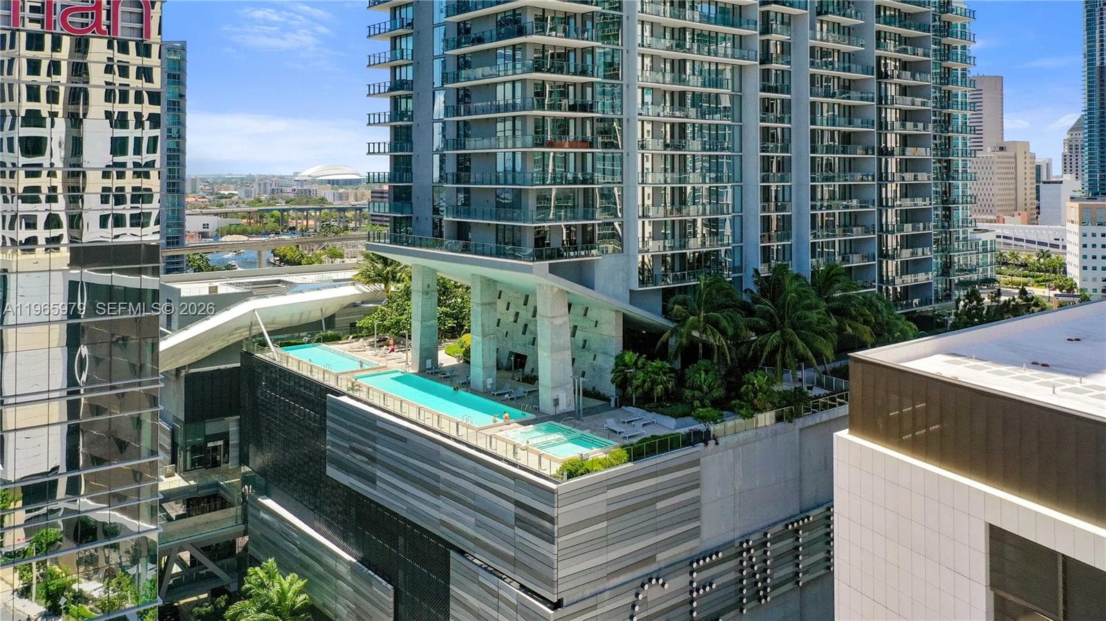 68 SE 6th St # 1201, Miami FL 33131 — 29