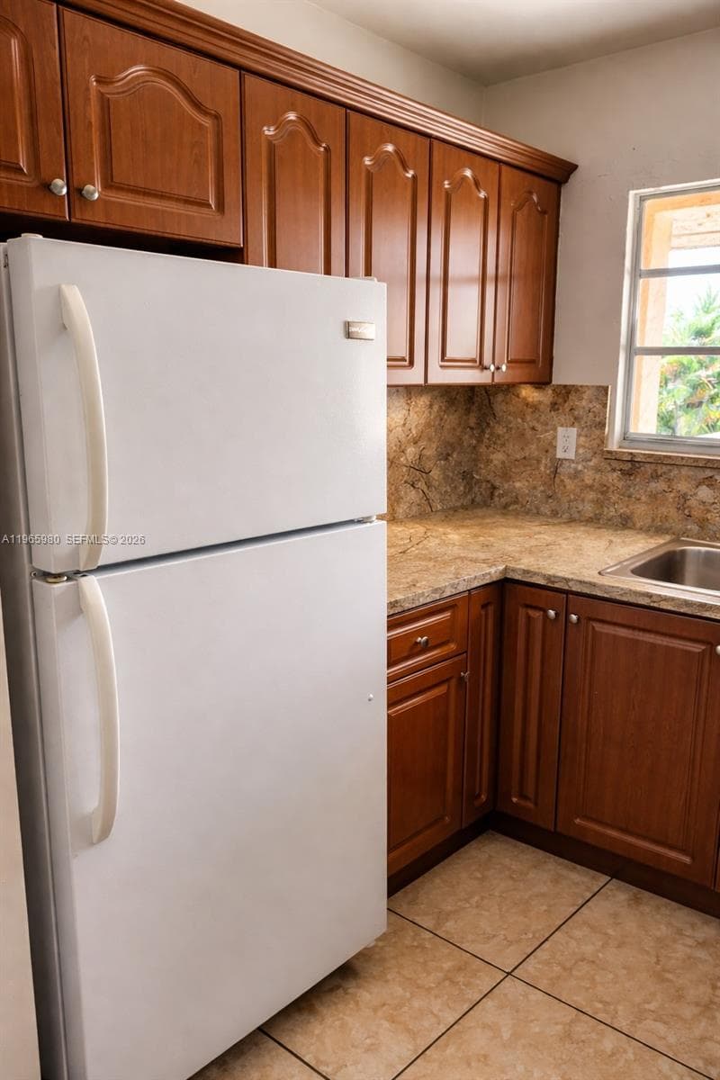 6850 W 14th Ct # 08A, Hialeah FL 33014 — 2