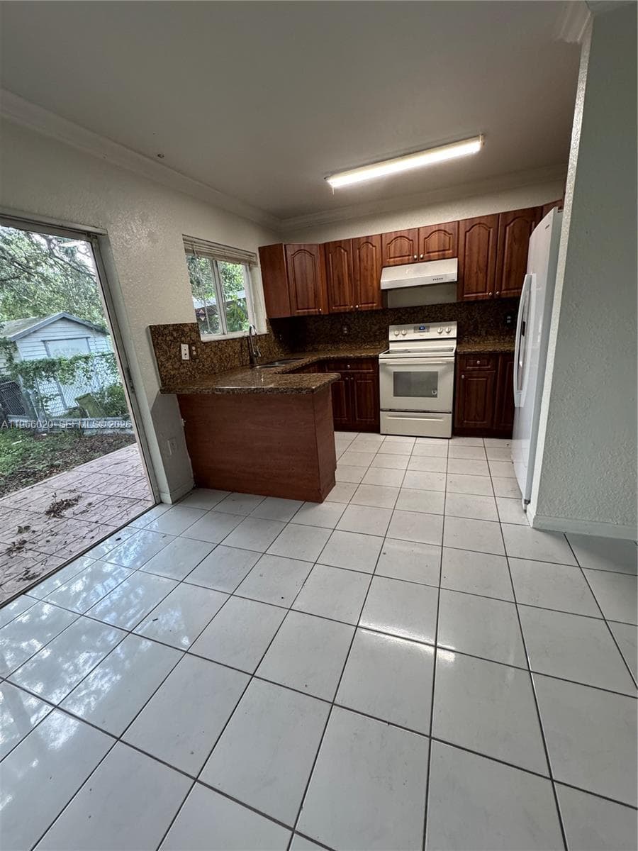 20138 NW 38th Pl, Miami Gardens FL 33055 — 6