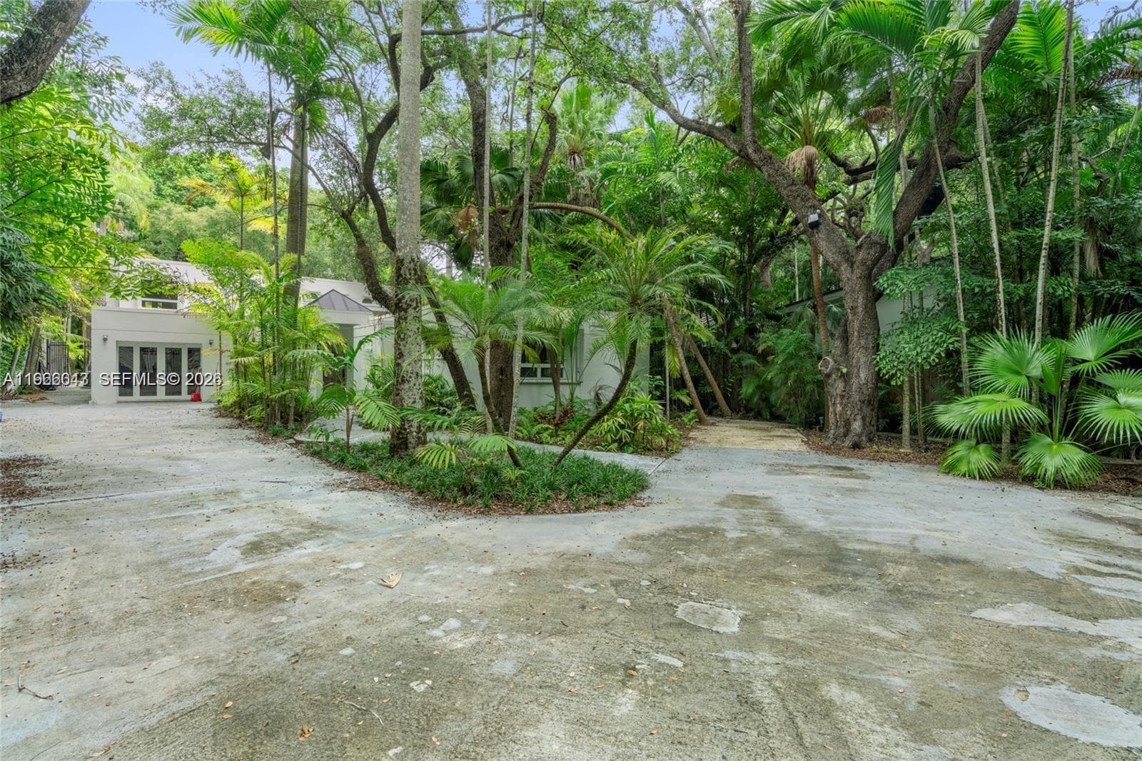 1951 Secoffee St, Miami FL 33133 — 25