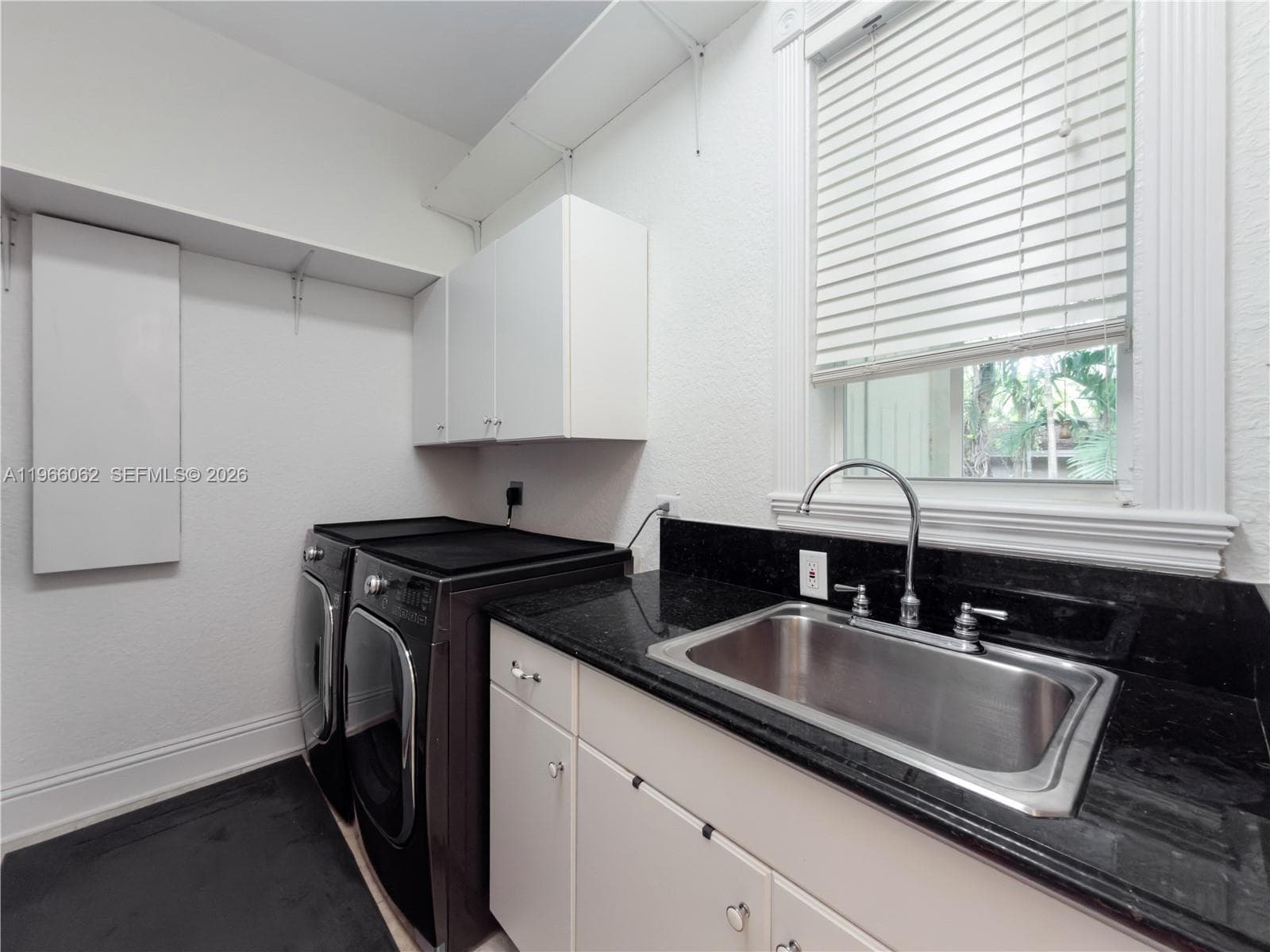 6235 Rolling Road Dr, Pinecrest FL 33156 — 40