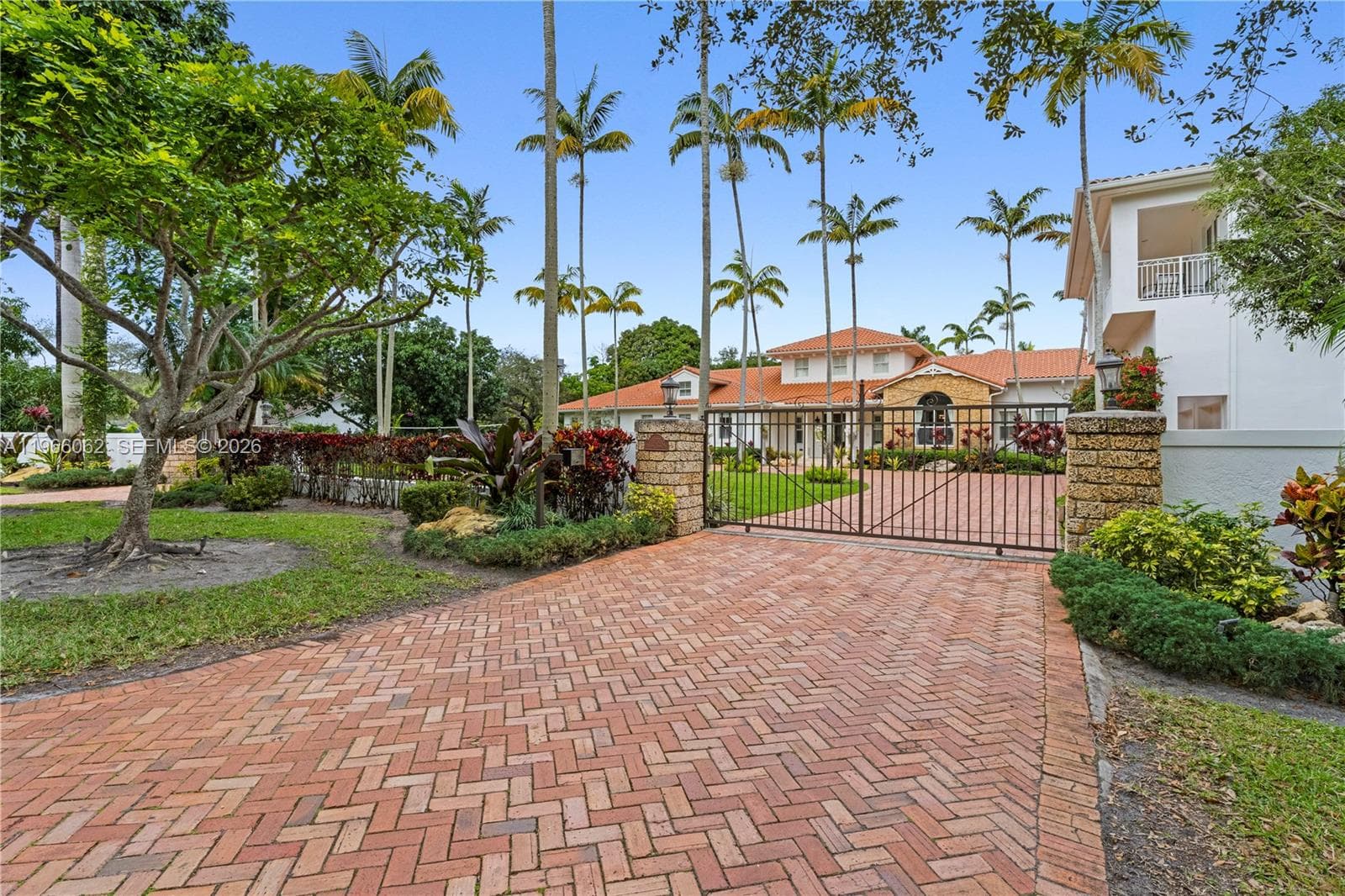 6235 Rolling Road Dr, Pinecrest FL 33156 — 4