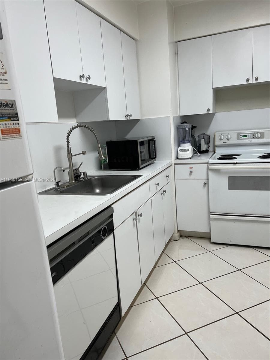 9225 Collins Ave # 302, Surfside FL 33154 — 10