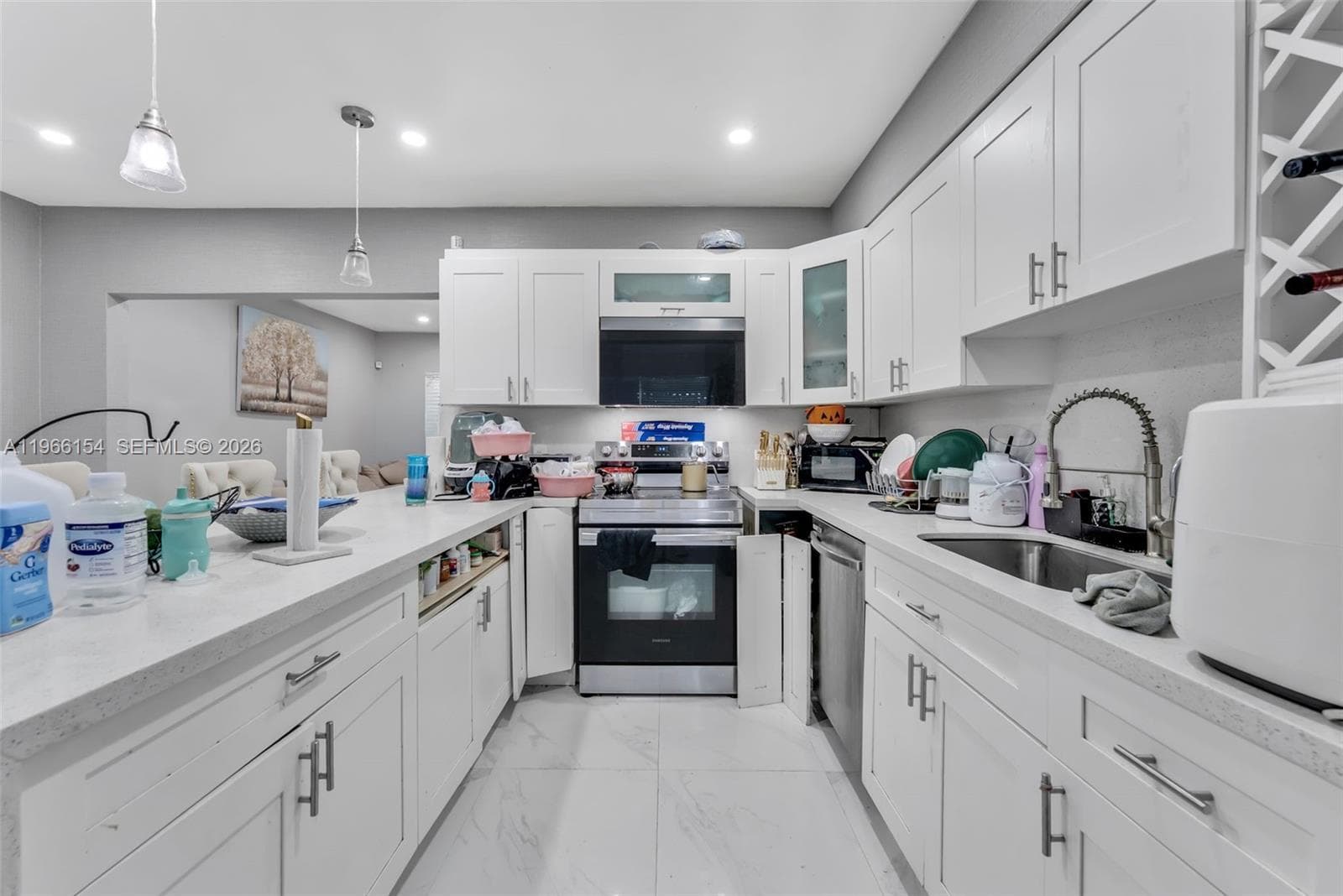 860 NE 142nd St, North Miami FL 33161 — 13