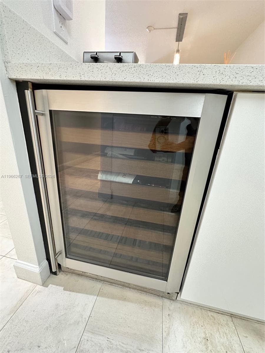 5757 Collins Ave # 1003, Miami Beach FL 33140 — 6