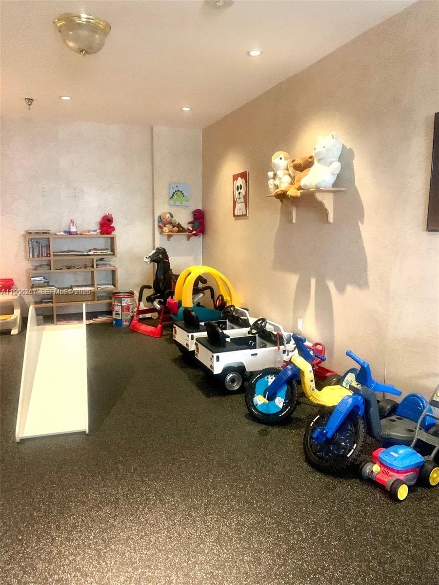 5757 Collins Ave # 1003, Miami Beach FL 33140 — 59
