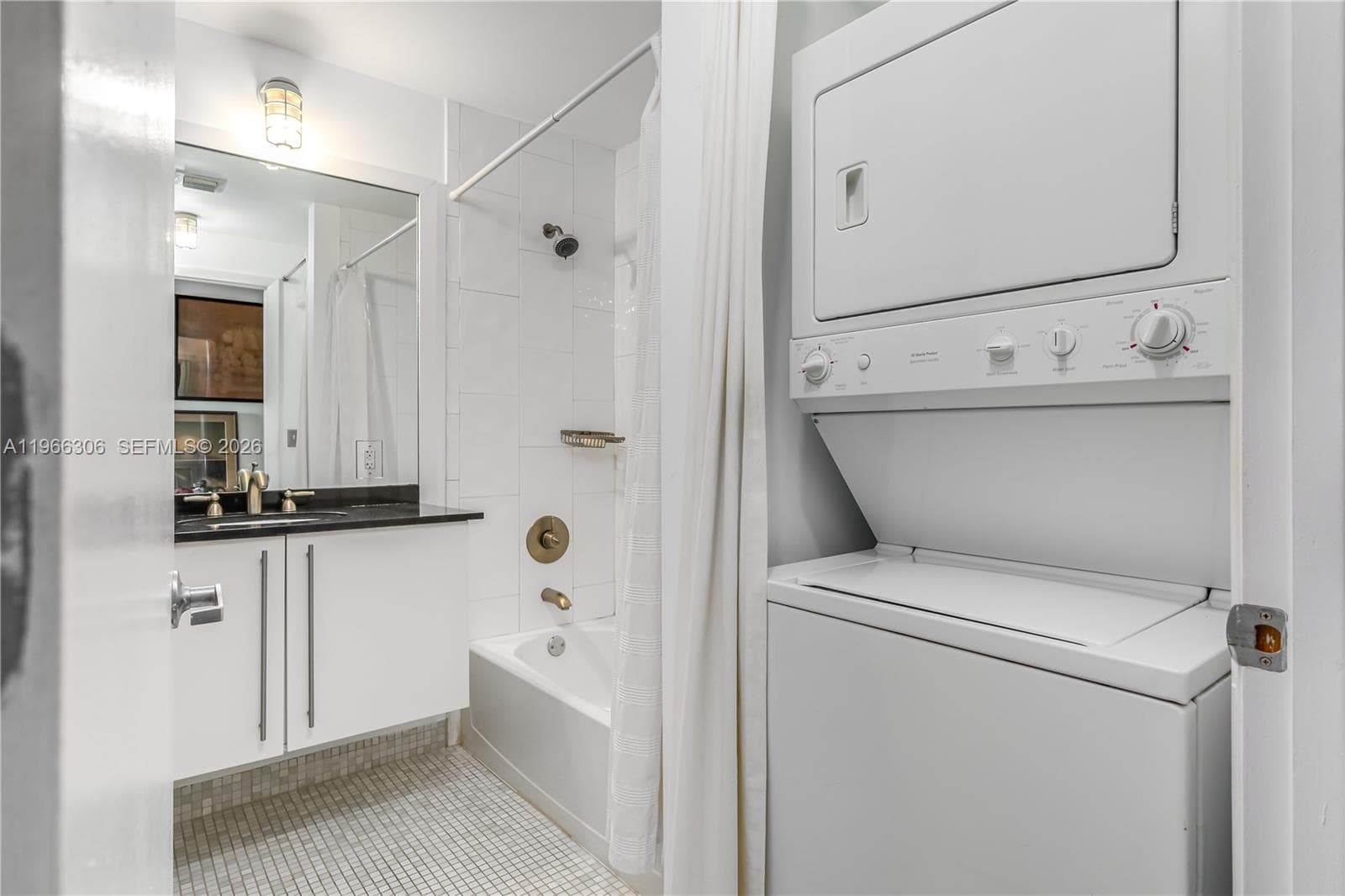 8101 Biscayne Blvd # 613, Miami FL 33138 — 33