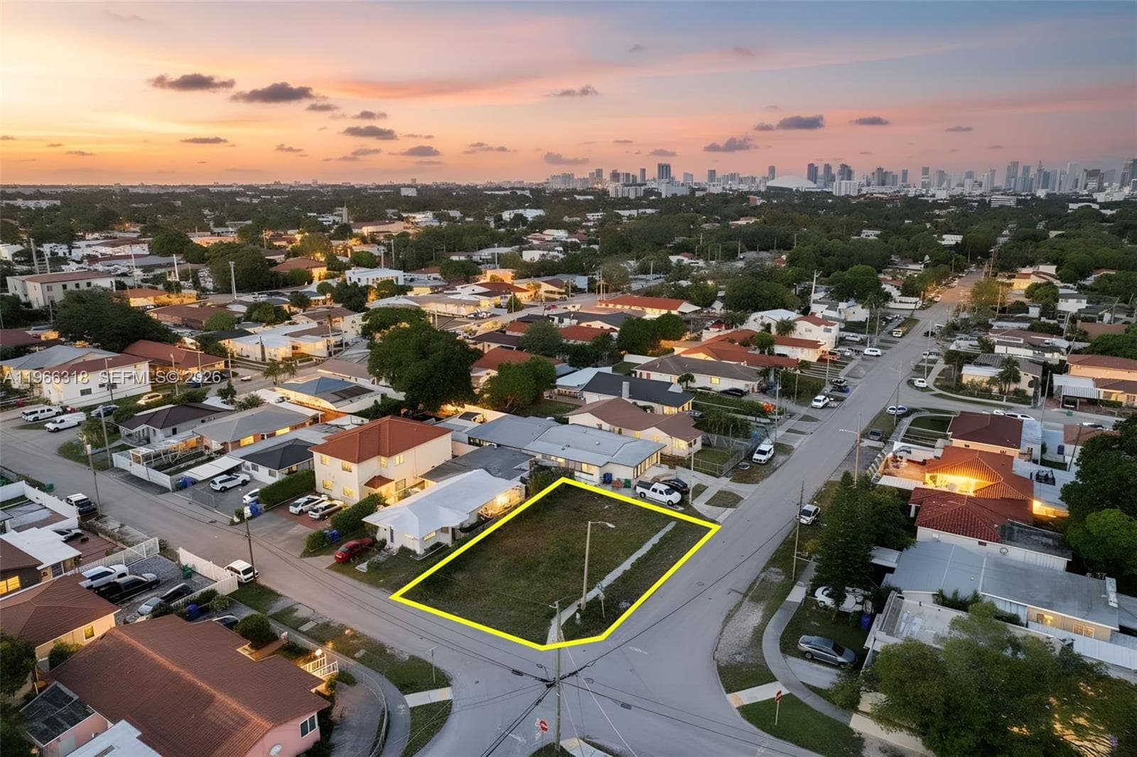 345 SW 36th Ave, Miami FL 33135 — 8