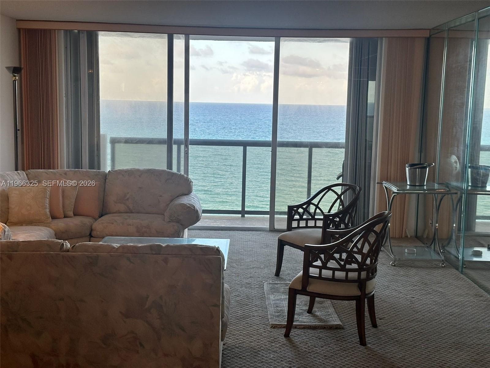 6039 Collins Ave # 1517, Miami Beach FL 33140 — 10