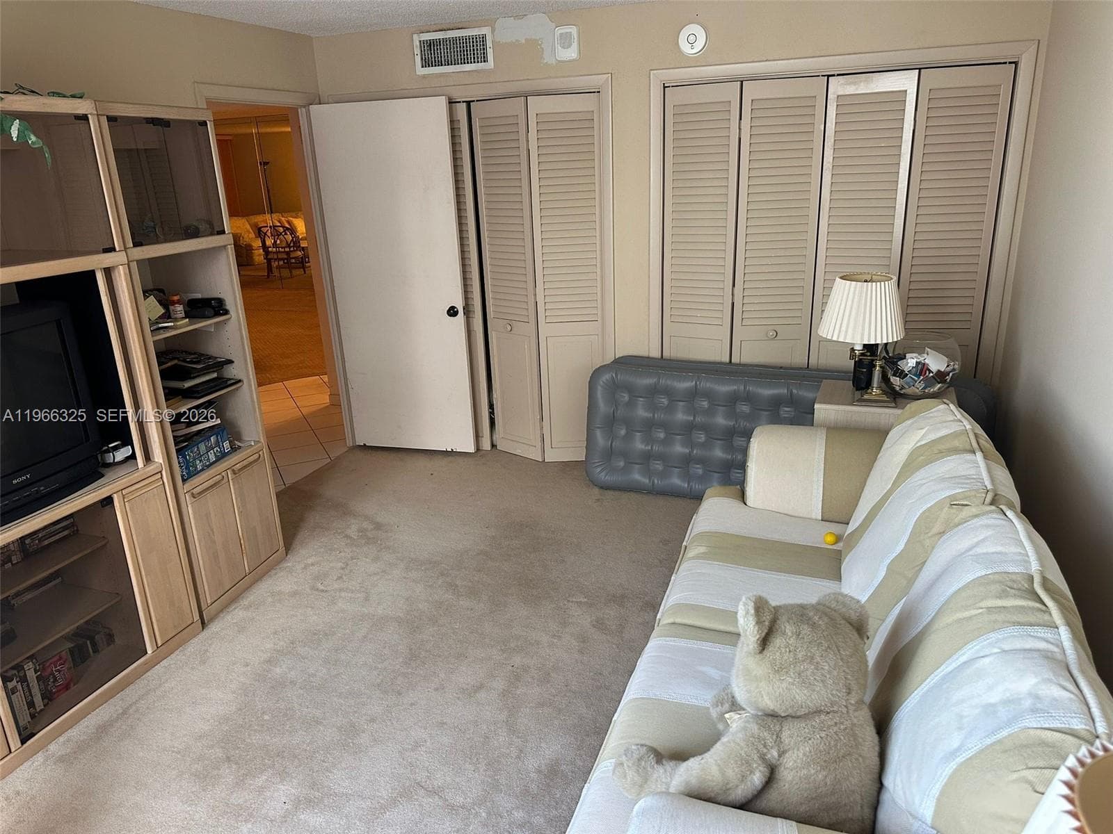 6039 Collins Ave # 1517, Miami Beach FL 33140 — 18