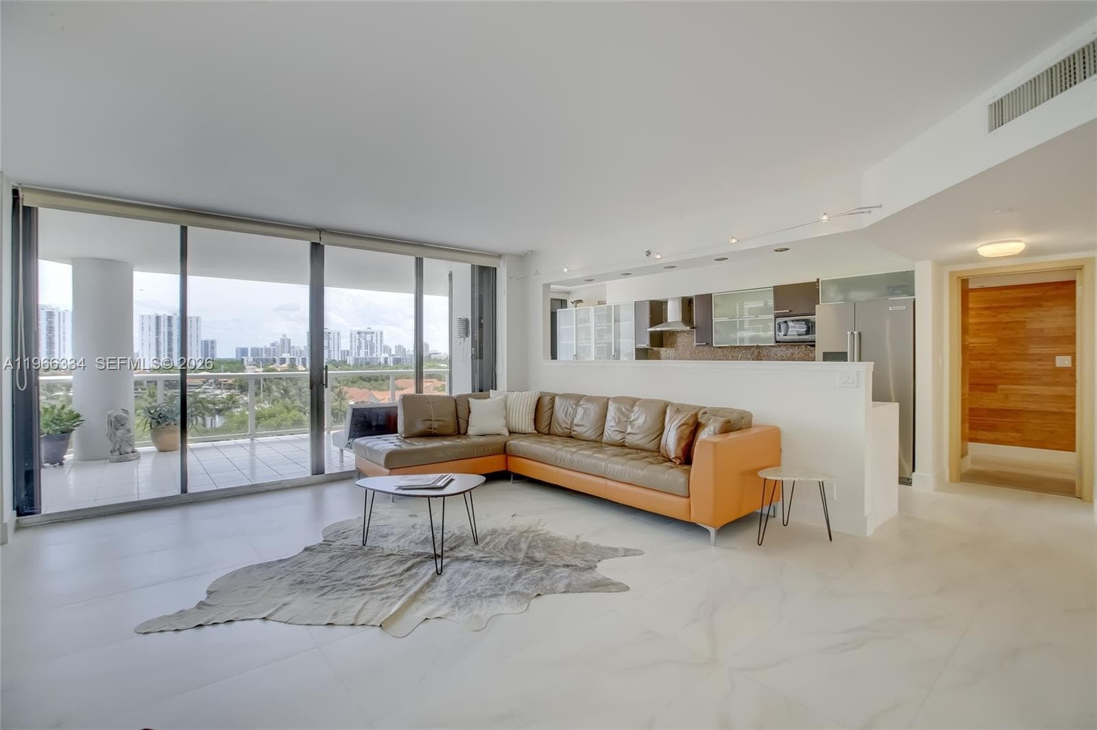 3600 Yacht Club Dr # 703, Aventura FL 33180 — 2