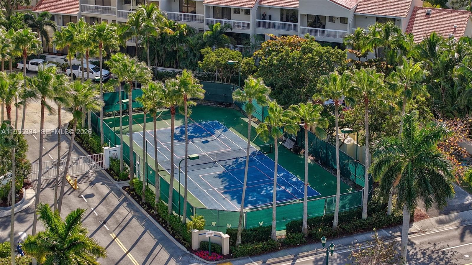 3600 Yacht Club Dr # 703, Aventura FL 33180 — 90