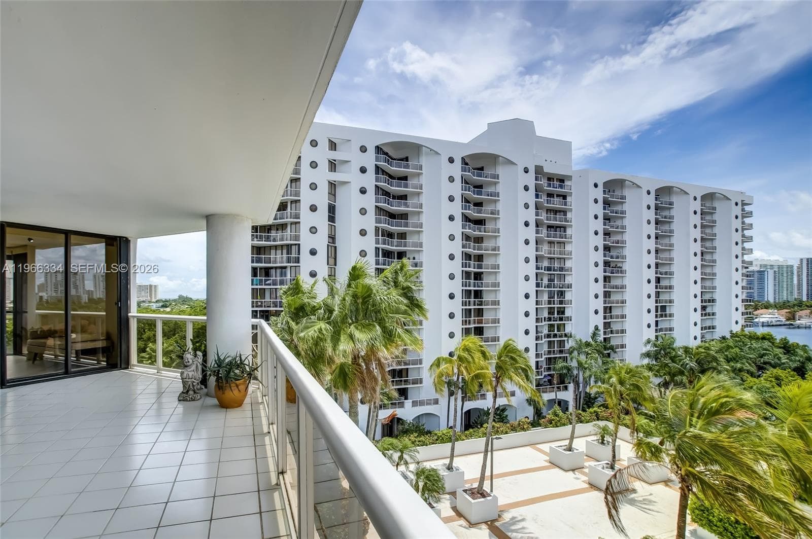 3600 Yacht Club Dr # 703, Aventura FL 33180 — 28