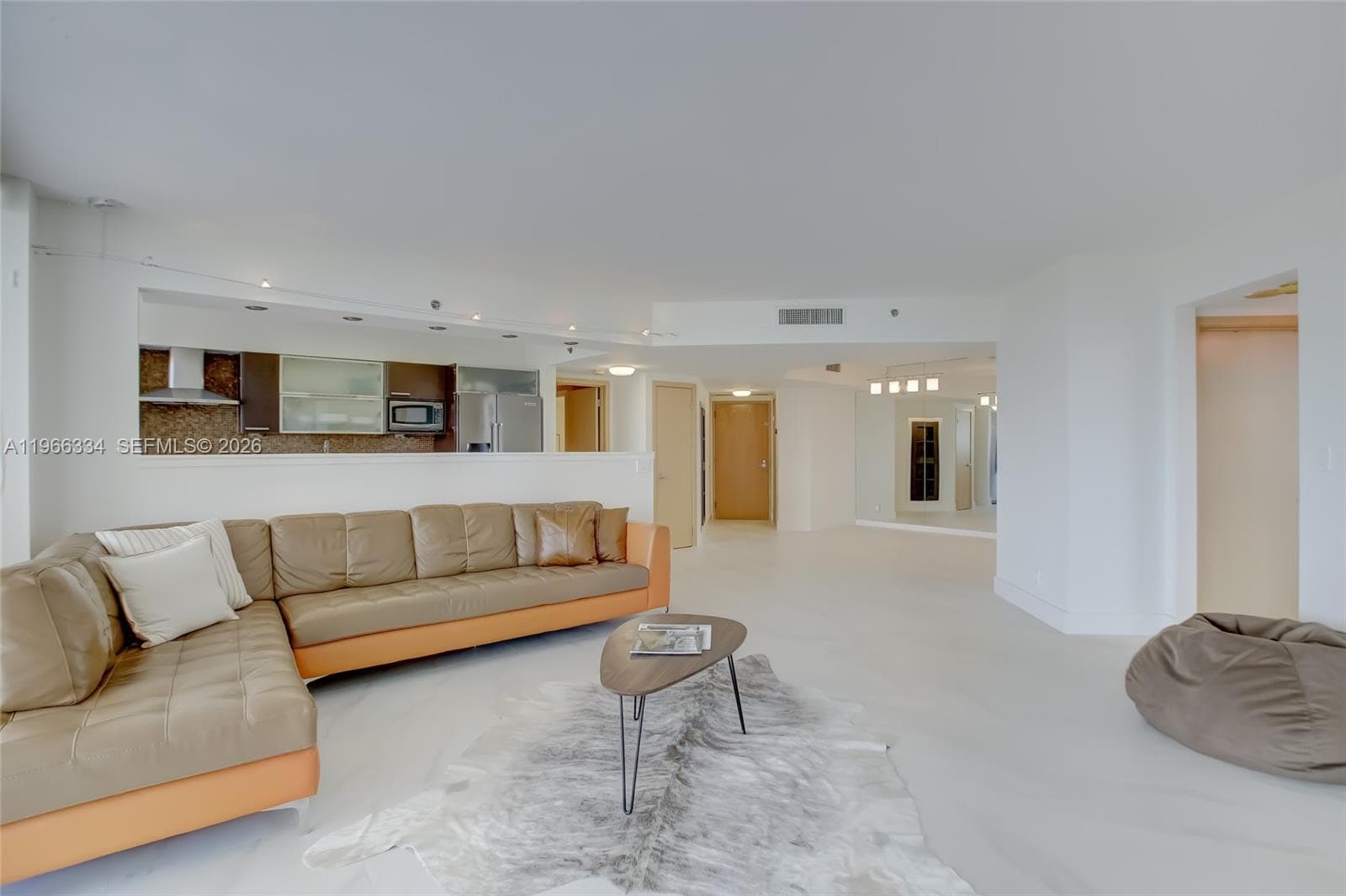 3600 Yacht Club Dr # 703, Aventura FL 33180 — 10