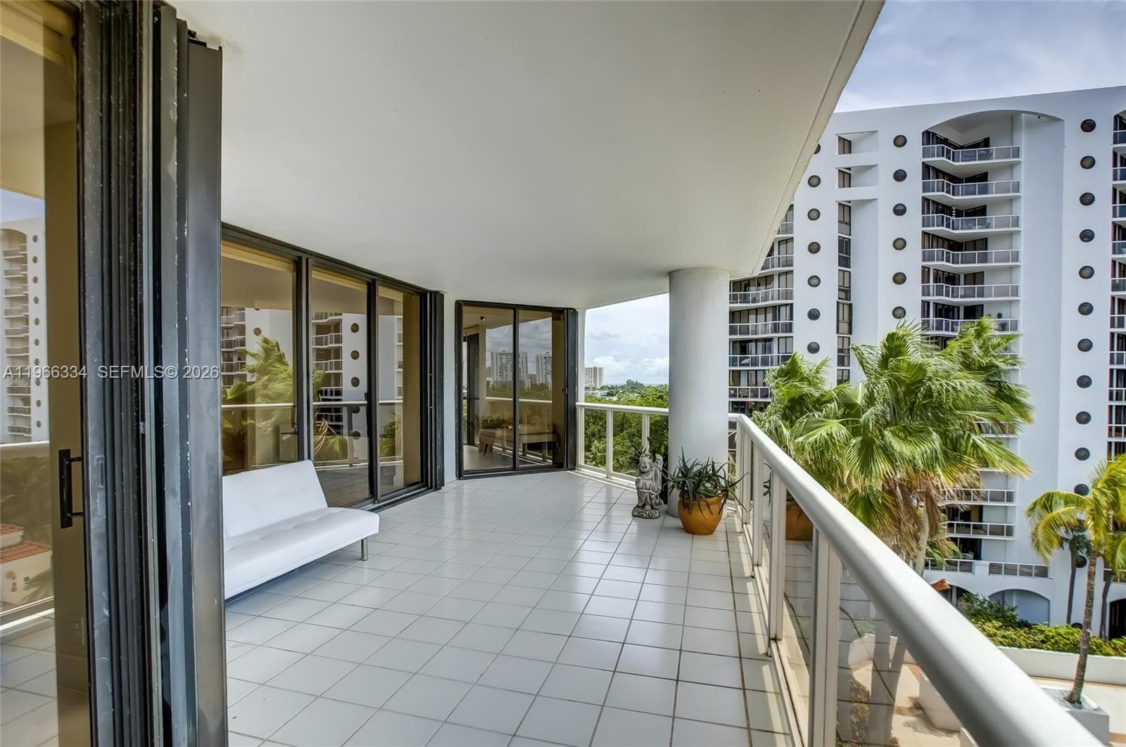 3600 Yacht Club Dr # 703, Aventura FL 33180 — 25
