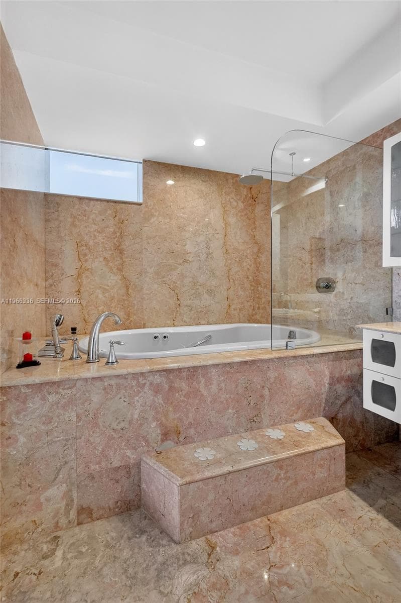 17555 Collins Ave, Sunny Isles Beach FL 33160 — 43
