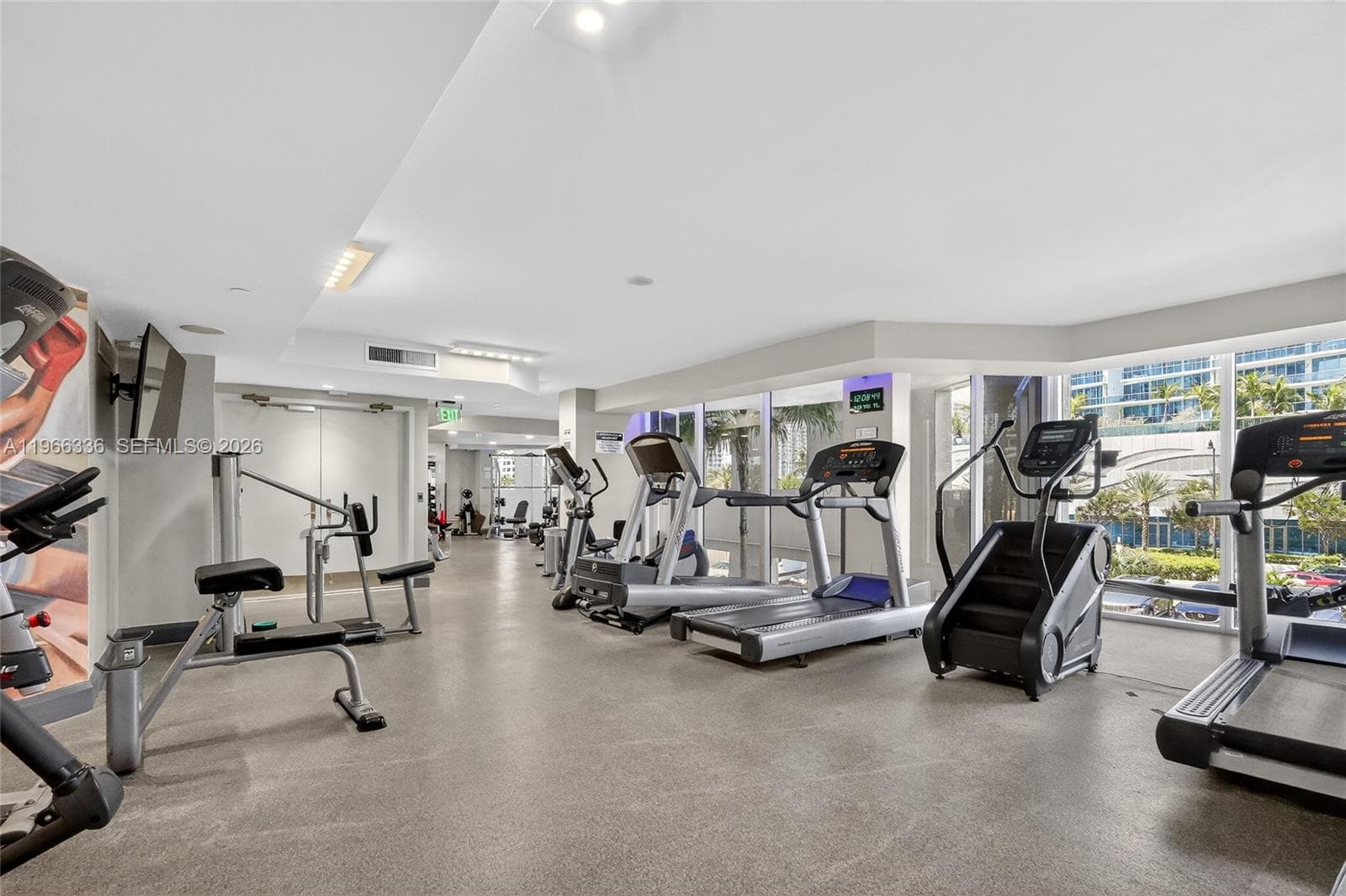 17555 Collins Ave, Sunny Isles Beach FL 33160 — 73