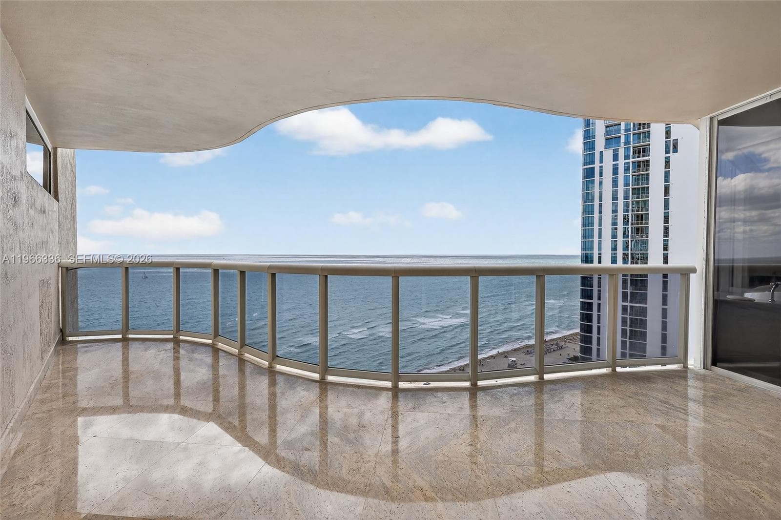 17555 Collins Ave, Sunny Isles Beach FL 33160 — 33