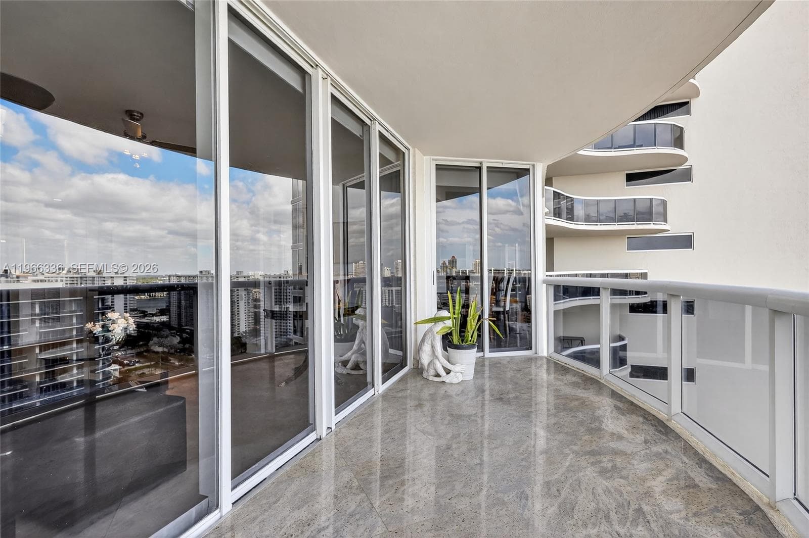 17555 Collins Ave, Sunny Isles Beach FL 33160 — 45