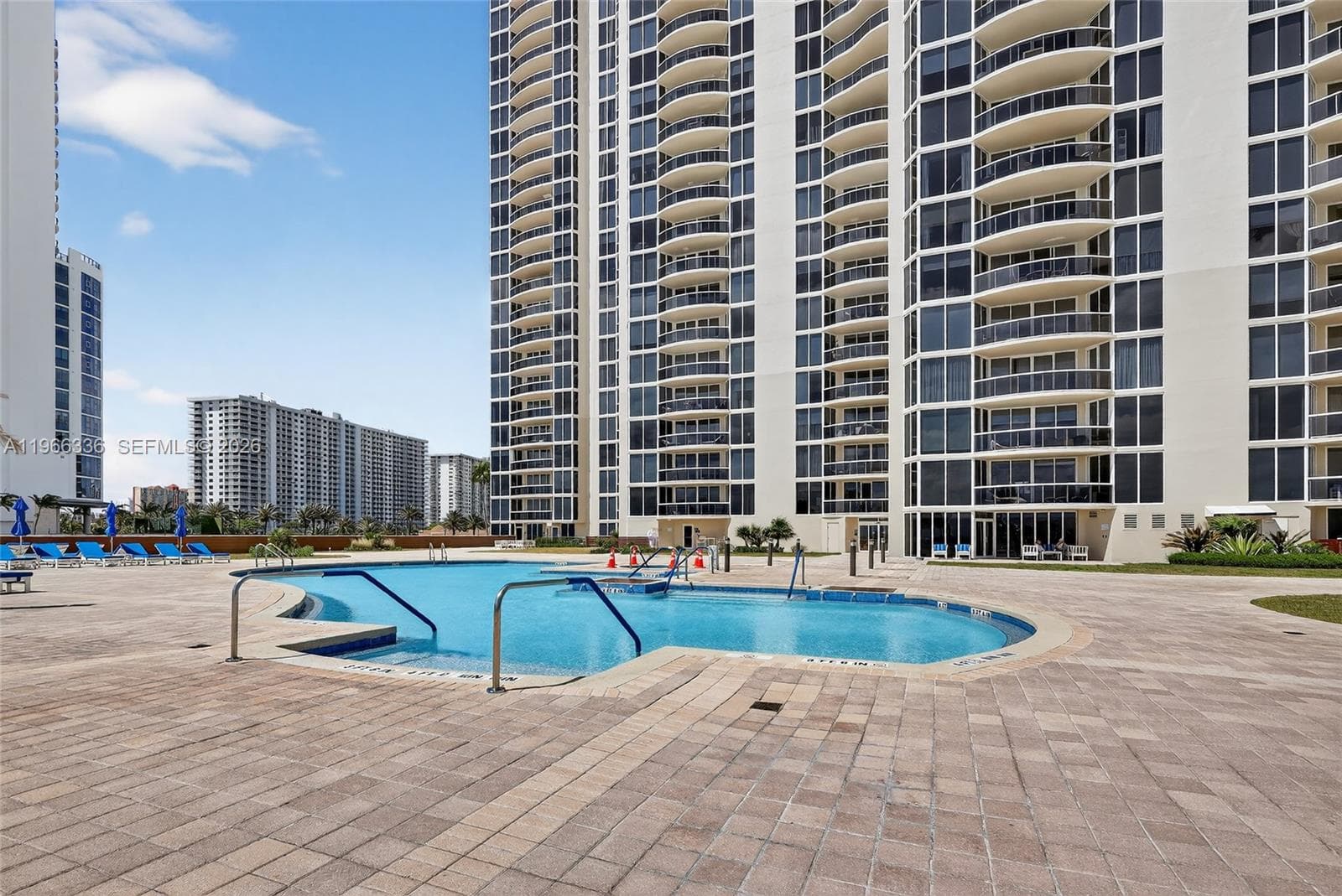 17555 Collins Ave, Sunny Isles Beach FL 33160 — 55