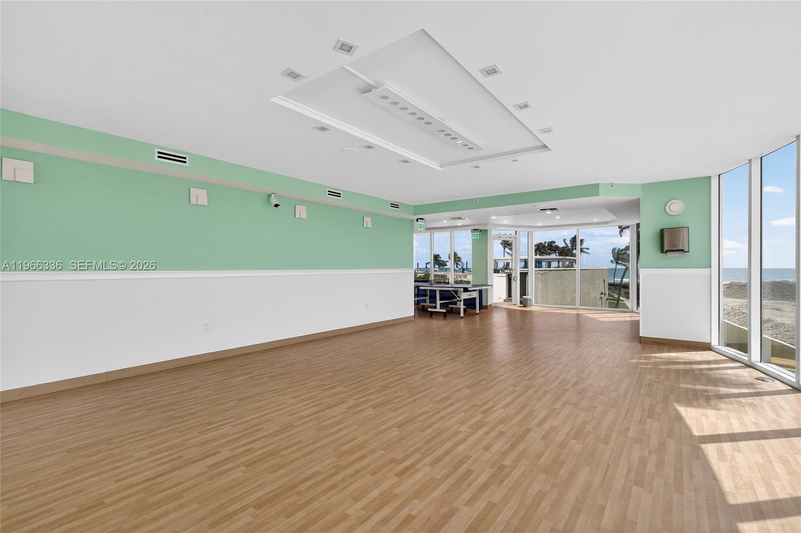 17555 Collins Ave, Sunny Isles Beach FL 33160 — 68