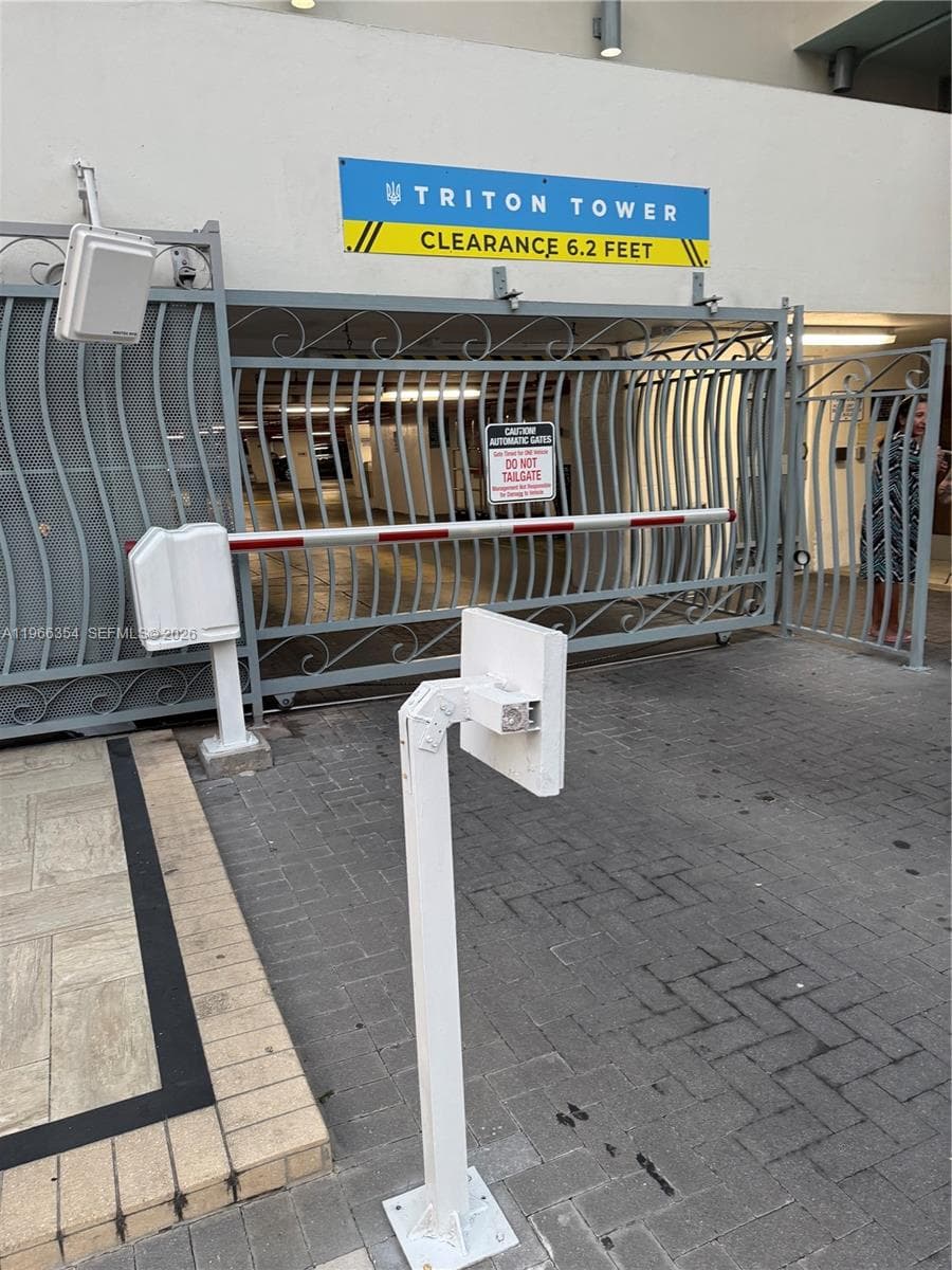 2899 Collins Ave # 936, Miami Beach FL 33140 — 6