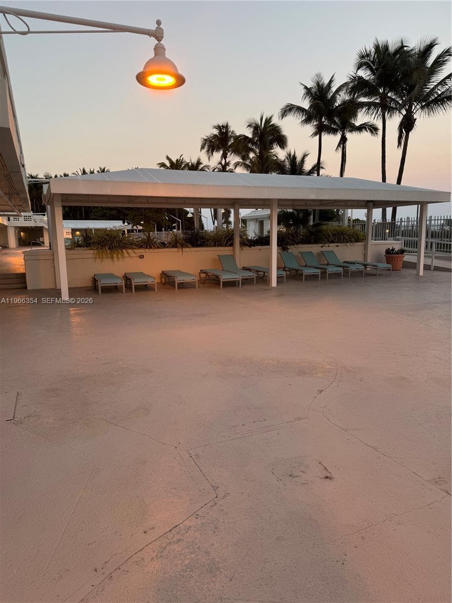 2899 Collins Ave # 936, Miami Beach FL 33140 — 13