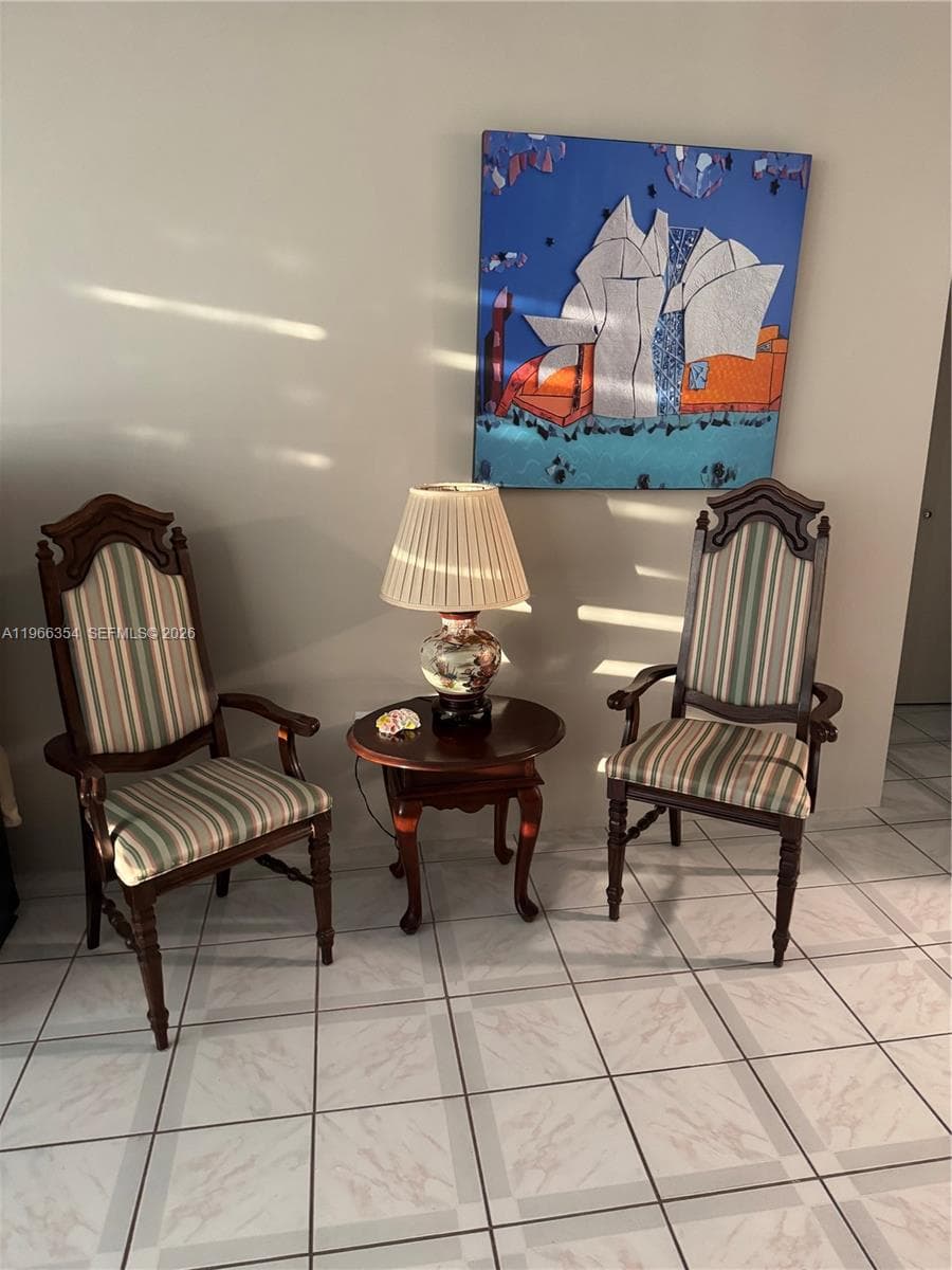 2899 Collins Ave # 936, Miami Beach FL 33140 — 28