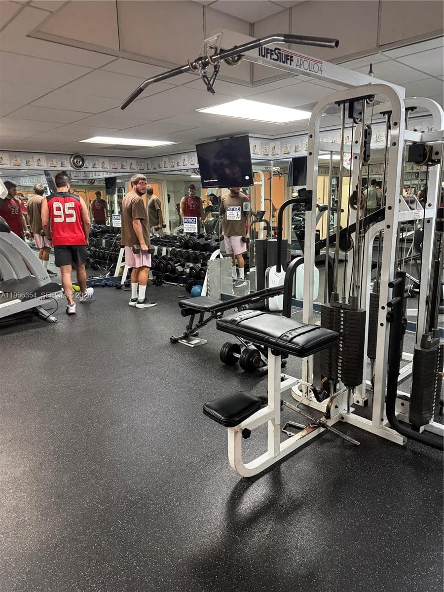 2899 Collins Ave # 936, Miami Beach FL 33140 — 18